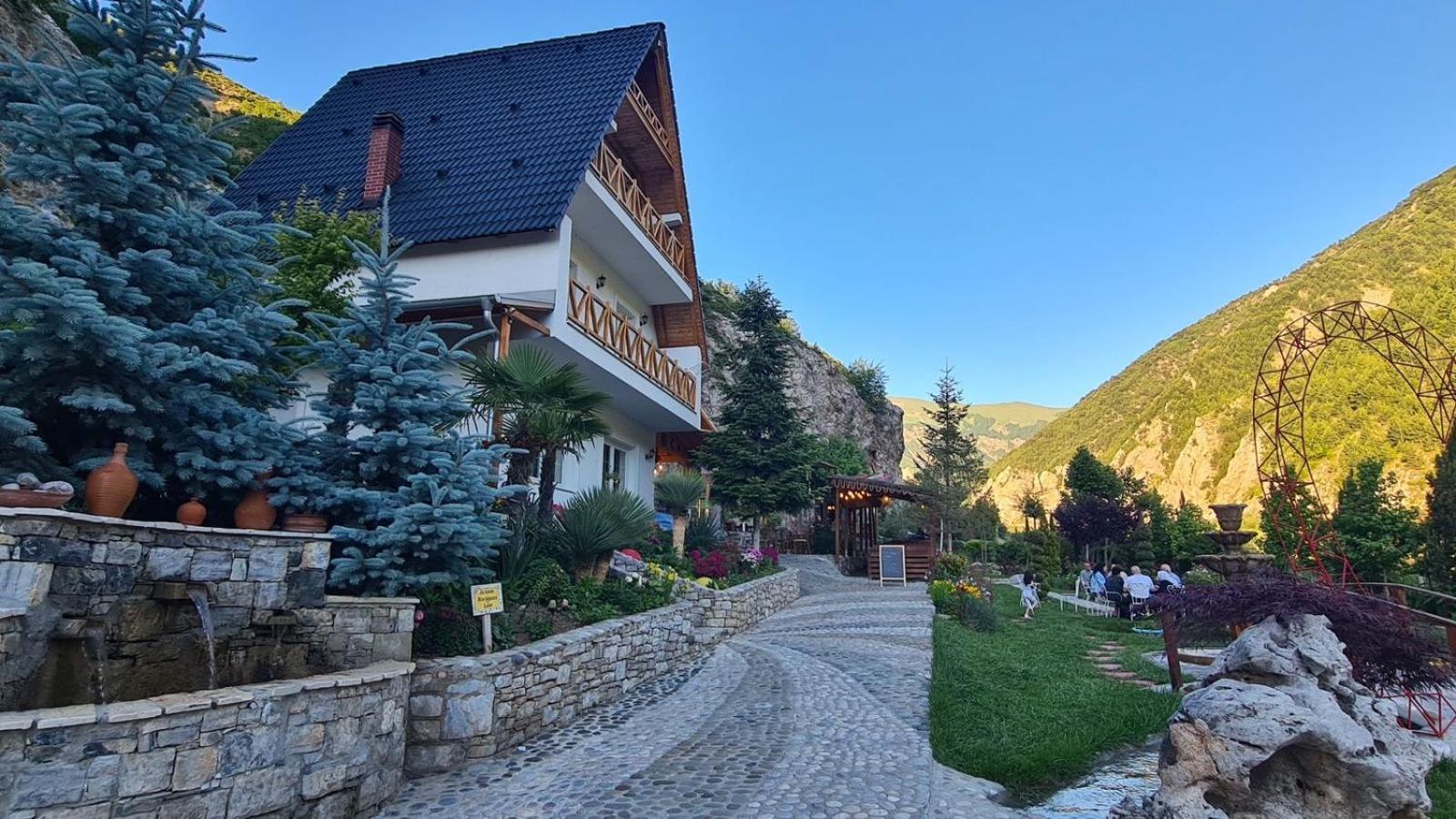 Dibra Park Agrotourism 호텔 Peshkopi 외부 사진