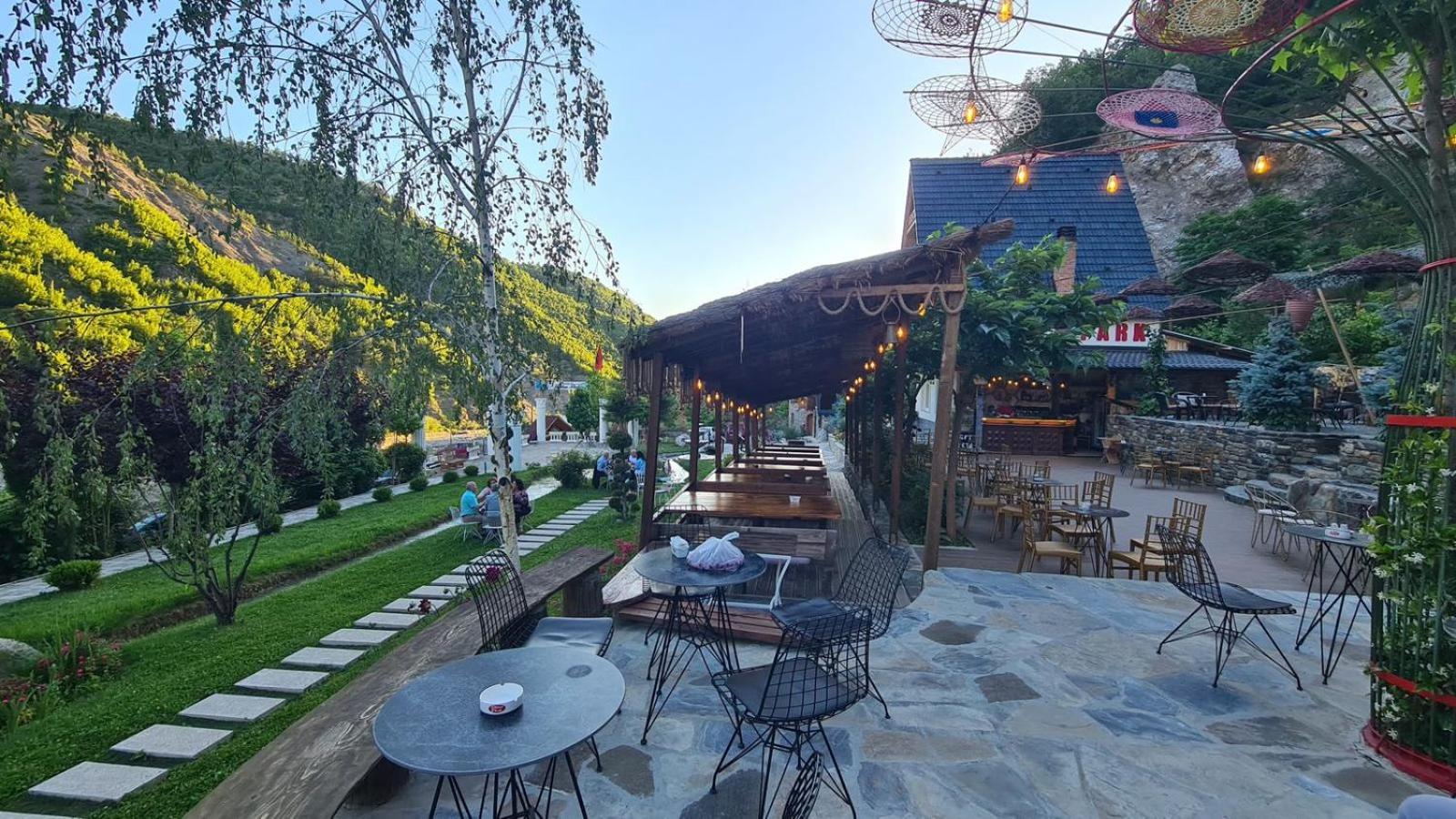 Dibra Park Agrotourism 호텔 Peshkopi 외부 사진
