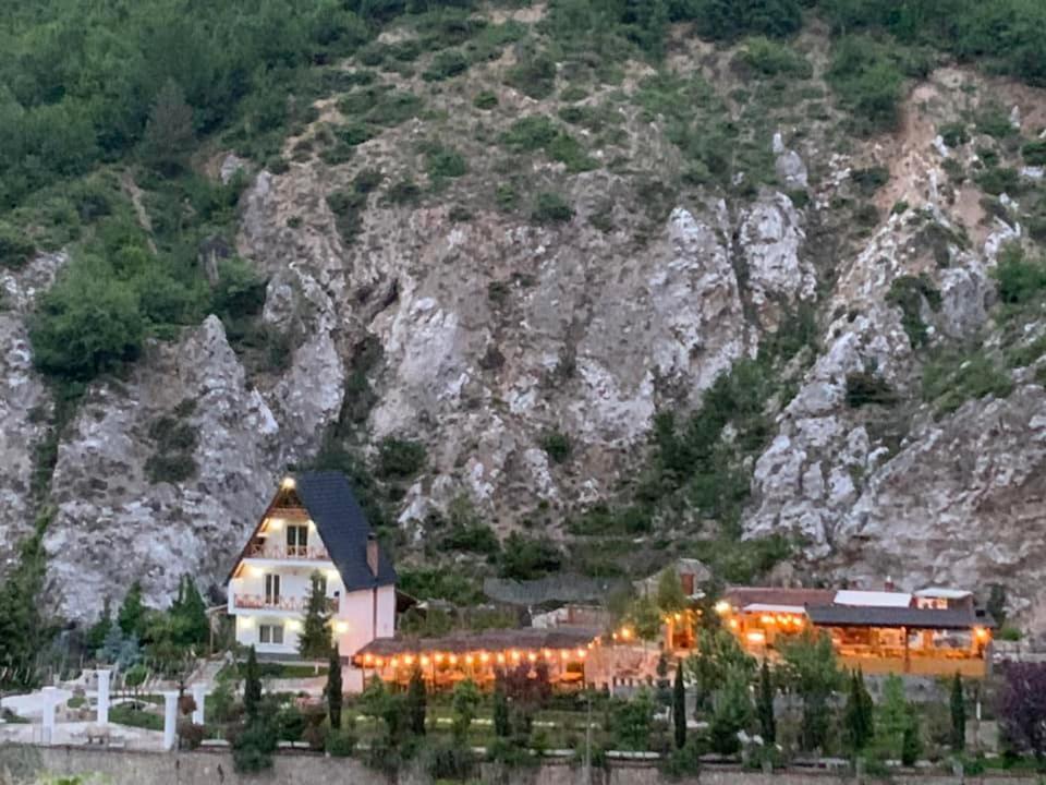 Dibra Park Agrotourism 호텔 Peshkopi 외부 사진