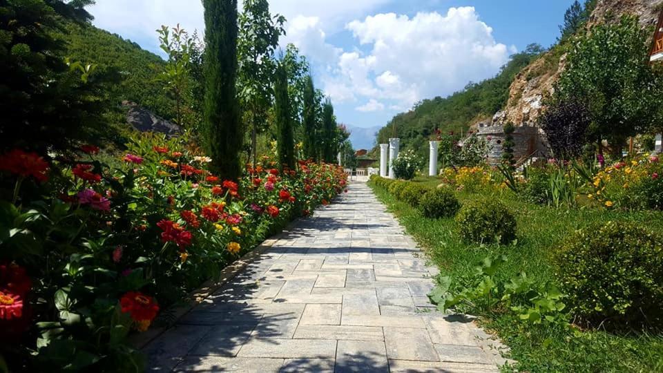 Dibra Park Agrotourism 호텔 Peshkopi 외부 사진